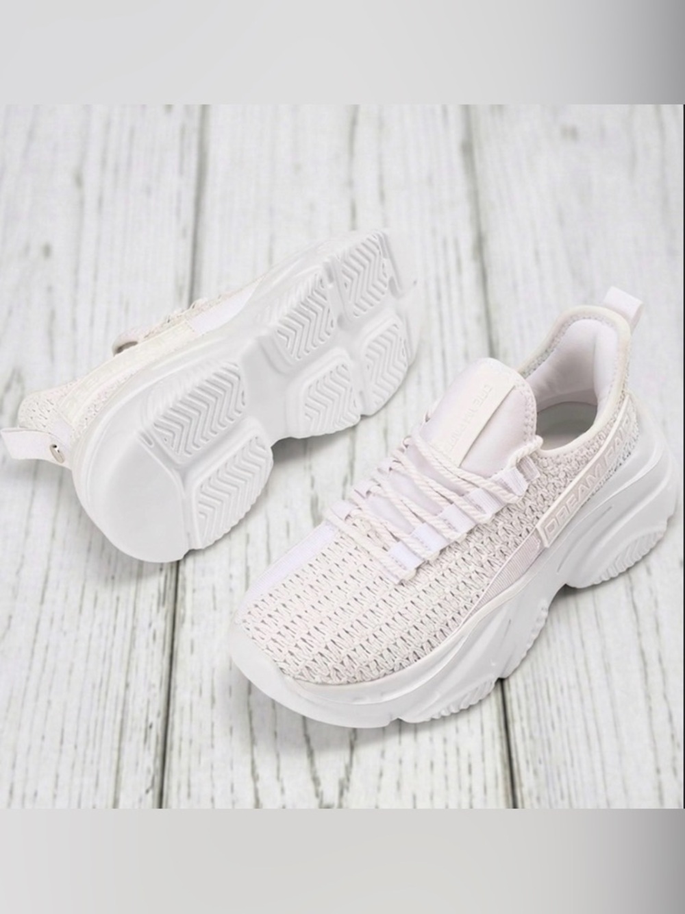 Women’s Lightweight Knit Platform Sneakers